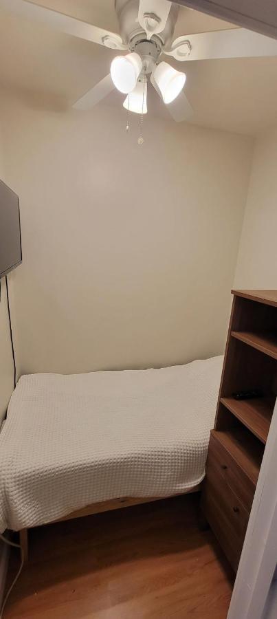 Private Bedroom Near Boston Eksteriør bilde