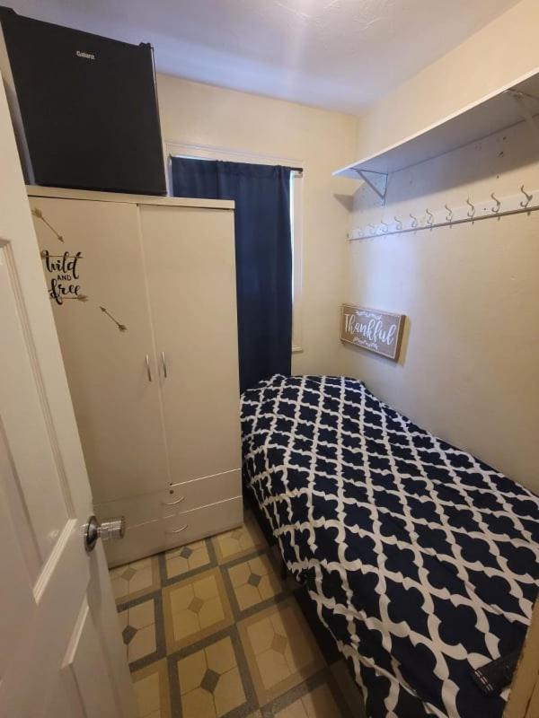 Private Bedroom Near Boston Eksteriør bilde